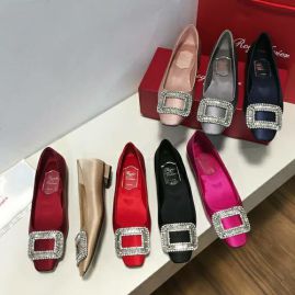 Picture of Roger Vivier Shoes Women _SKUfw132587436fw